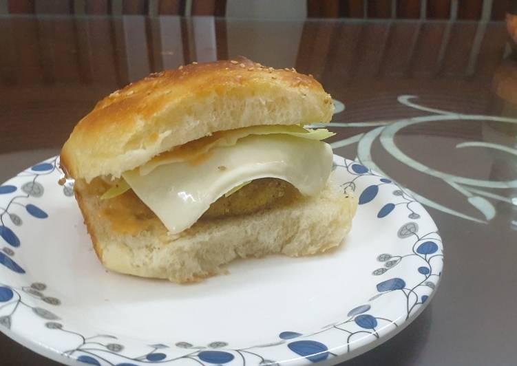Easiest Way to Make Homemade Potato Poha Burger