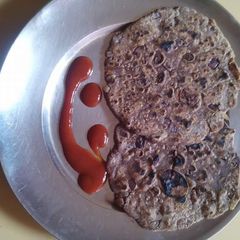 A picture of Ragi paratha.
