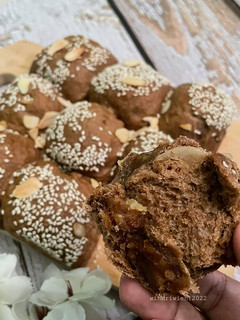 Foto resep Roti Kurma Almond Aroma Kopi