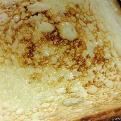 Roasted bread slices A picture of Roasted bread slices.