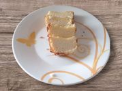 Una foto de budin de naranja humedo con manteca