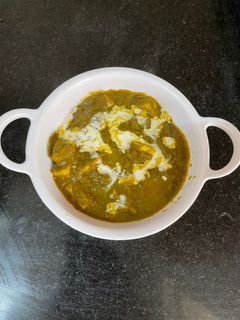A picture of Palak Paneer.