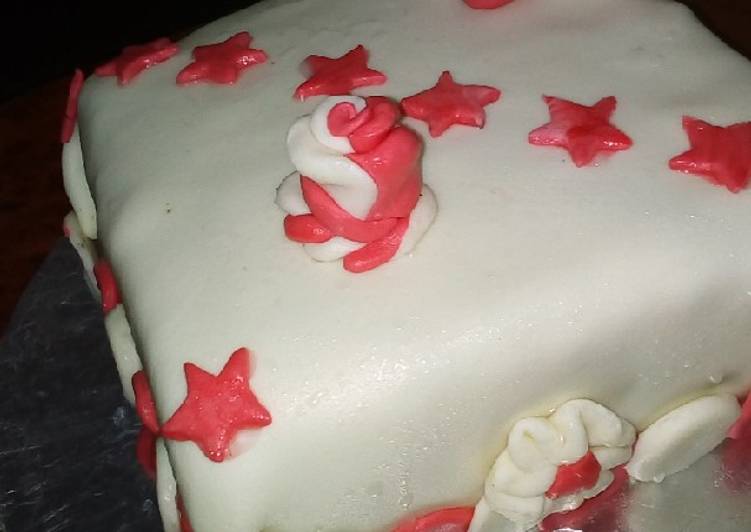 The Best Ever Fondant cake