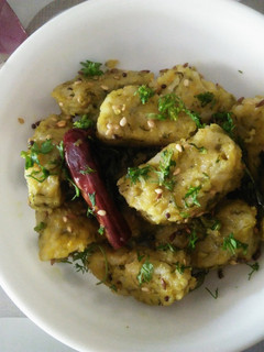 ભાત-દૂઘી નાં મૂઠિયાં રેસીપી મુખ્ય ફોટો