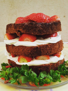 Foto principal de Tarta de fresas y nata con chiffon de chocolate