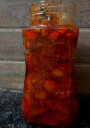 எலுமிச்சை பச்சை மிளகாய் ஊறுகாய் (Elumichai pachaimilakaai oorukaai recipe in tamil) செய்முறை முக்கிய புகைப்படம்