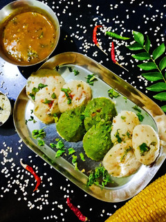 વેજ. રવા મસાલા ઈડલી (Veg. Rava Masala Idli Recipe In Gujarati) રેસીપી મુખ્ય ફોટો