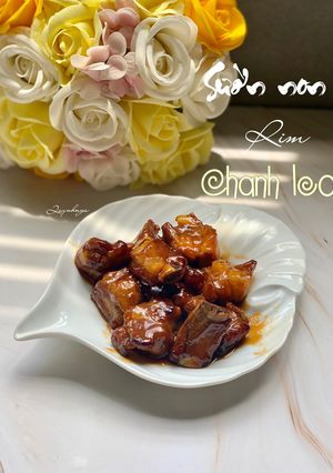 Hình của món Sườn non rim chanh leo.