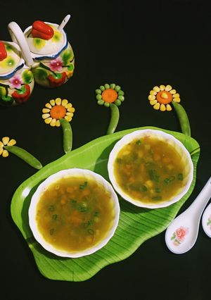 A picture of Garlic Veg Soup.