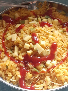 બટાકા પૌવા (Bataka Pauva Recipe In Gujarati) રેસીપી મુખ્ય ફોટો