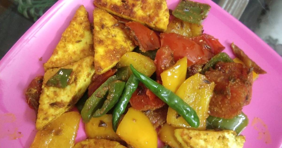Paneer capsicum stir fry (without onion and garlic) Recipe by Sneha