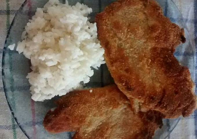 Milanesa de pollo con arroz con manteca Receta de Marisol Lombardo- Cookpad