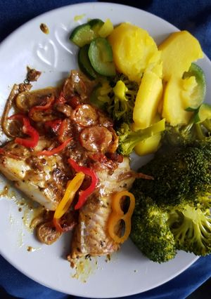 A picture of Lemony garlic Cod in Butter with Tumeric potatoes and Broccoli.
