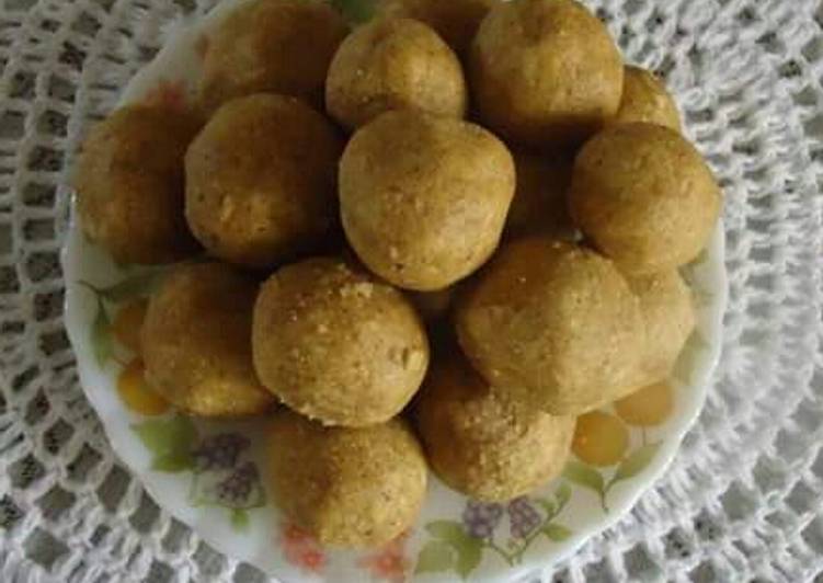 Besan laddu