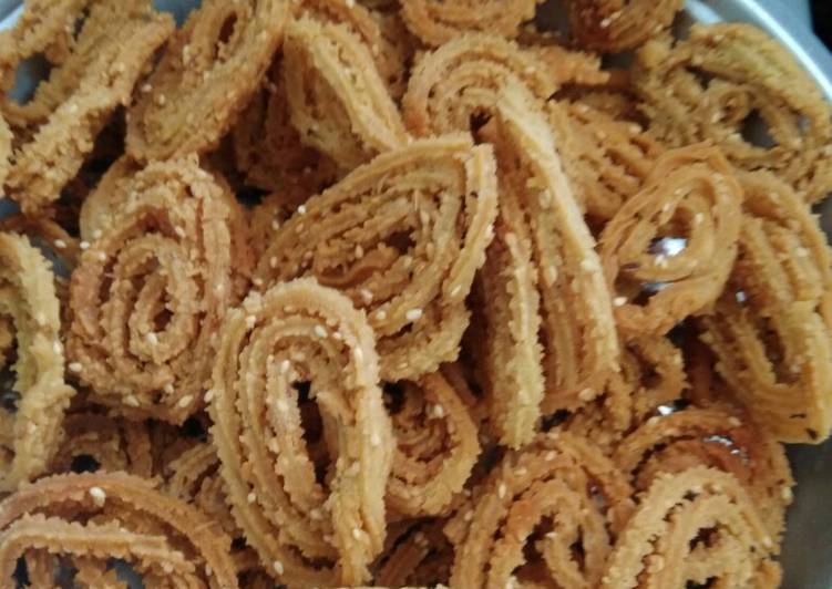 Simple Way to Prepare Super Quick Homemade Rice Flour Chakri