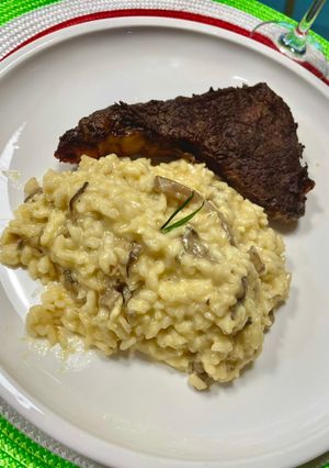 Una foto de Risotto quesos y champiñón ostra