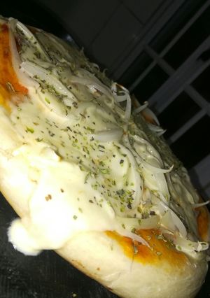 Una foto de Pizza 🤓 casera tal cual de una pizzería 😅🐷