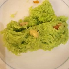 A picture of Lauki ka halwa.