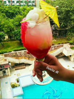 A picture of Larva-flow mocktail.