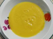 Una foto de crema calabaza y quesitos