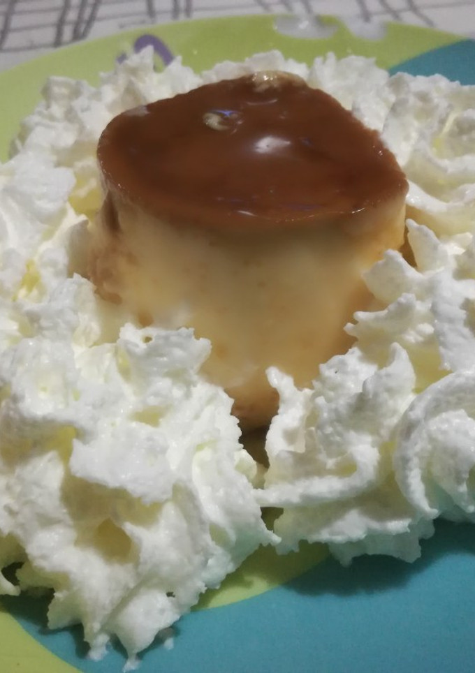 Una foto de Flan de huevo casero