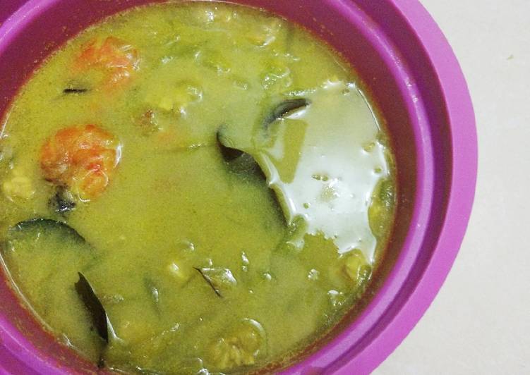 25. Gulai Udang Labu Tempe