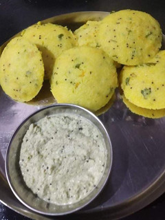 ओट्स इडली (oats idli recipe in Hindi) रेसिपी मुख्य फोटो