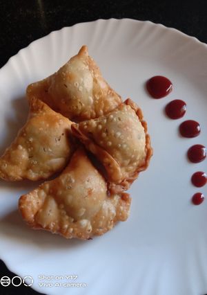 समोसा रेसिपी चे मुख्य फोटो 