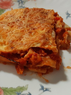 Una foto de Lasaña de bacalao y langostinos