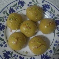 A picture of Kesari custard ladoo.