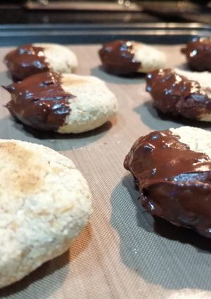 Una foto de Galletas de Banano, Coco y chocolate