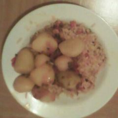 A picture of Rice with potatoes (rice waru).
