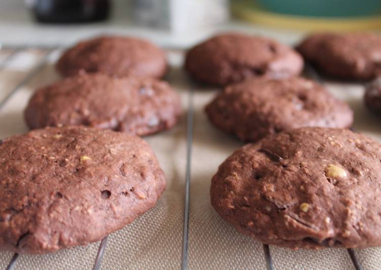 Cookies veganas de chocolate, nueces y almendras