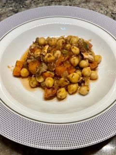 Una foto de Ropa vieja canaria de cocido madrileño