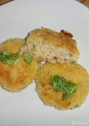 A picture of Rice cake with vegetables.