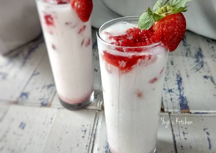 Strawberry Latte ala Korean Cafe