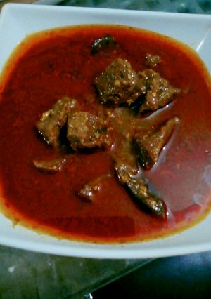 A picture of Beef qorma.