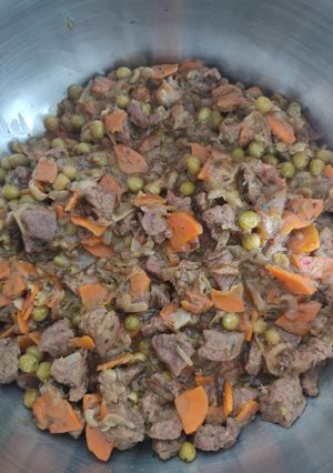 Una foto de Saltado de carne y zanahoria