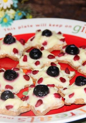 A picture of Classic Vanilla Custard Fruit Tarts.