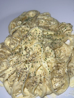 A picture of Fettuccine Alfredo.