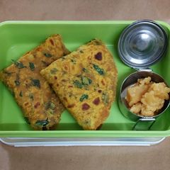 A picture of Methi thepla.