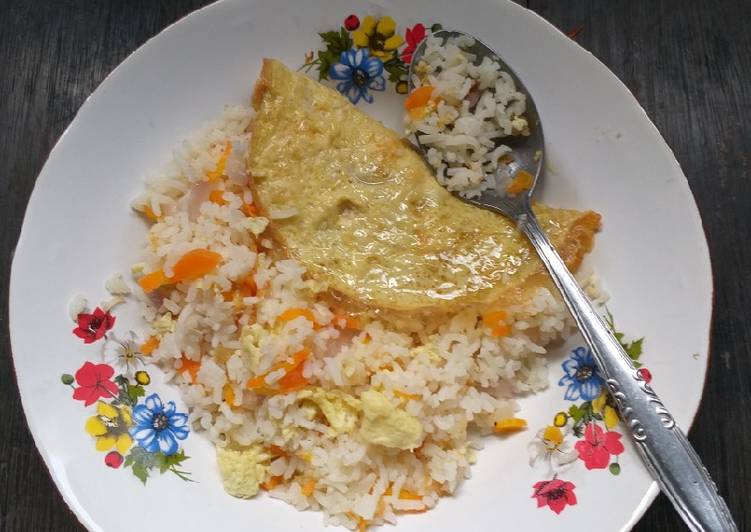 Nasi Rice Cooker Wortel + Telur