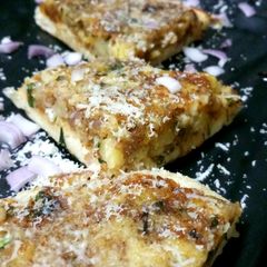 A picture of Tawa Kulcha Pizza.