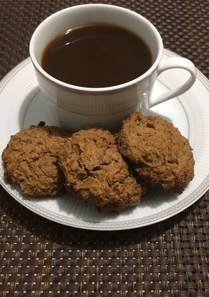 Una foto de Galletas de zanahoria, avena y cacao 🍪🍫