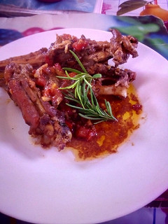 A picture of Pan fried spicy-juicy chicken.