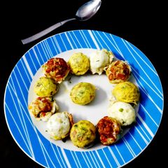 Chicken cheese egg balls A picture of Chicken cheese egg balls.