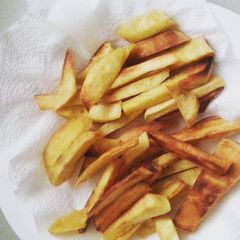A picture of Cassava fries.