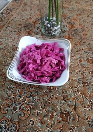 عکسی از دستور ترشی کلم قرمز