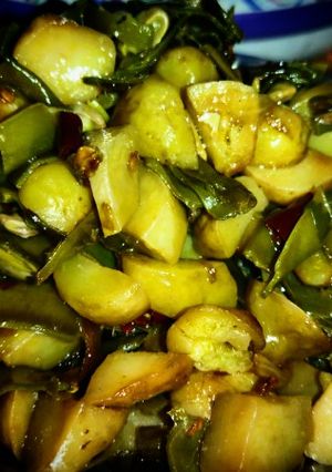 सेमी आलू की सब्जी (semi aloo ki sabzi recipe in Hindi) रेसिपी मुख्य फोटो