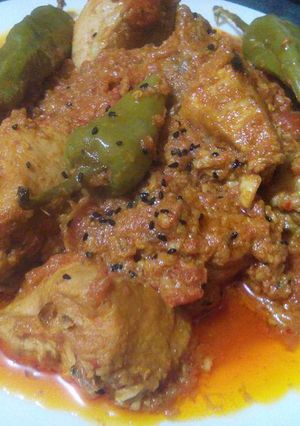 A picture of Achar gosht.